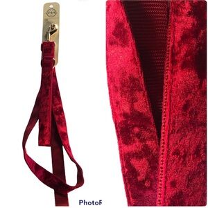 NWT faux velvet Gothic dog leash 6ft